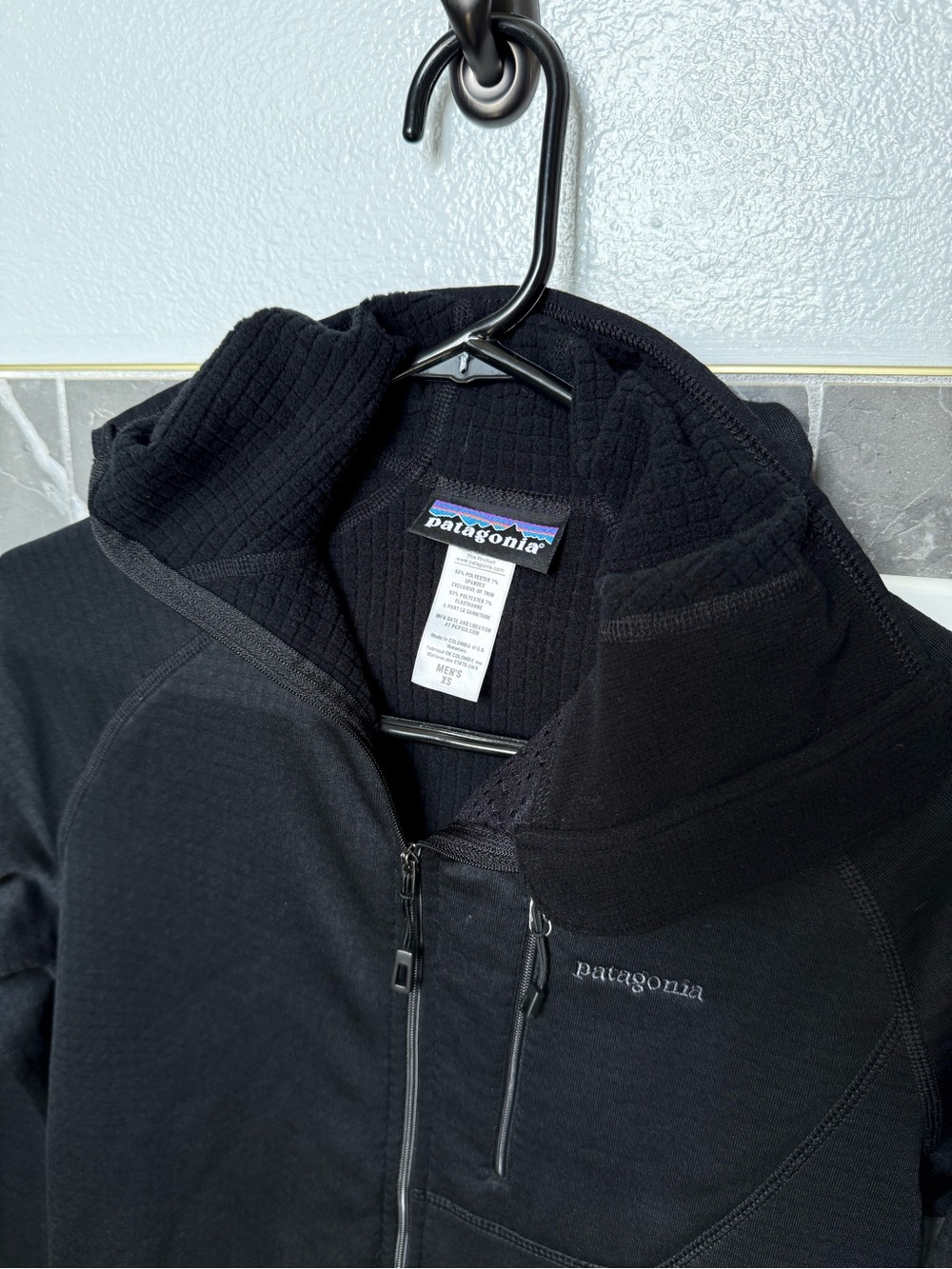 Patagonia R1 pullover - Picture 2 of 7